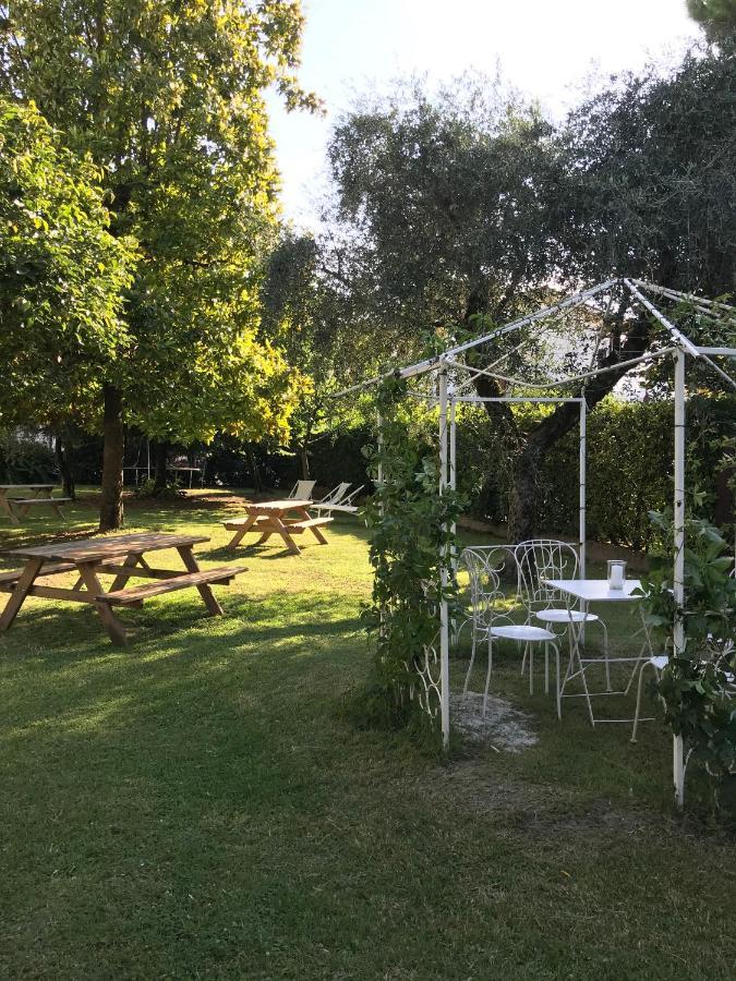 Albergo Villa Angela Toscolano Maderno Exterior photo